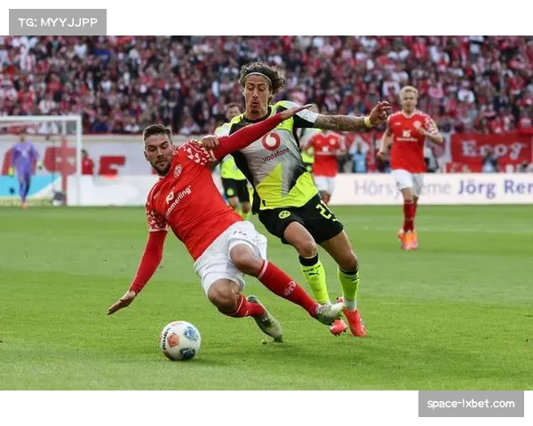 德甲速报：莱比锡1-0小胜，制胜球为门将手抛球发动的快速反击